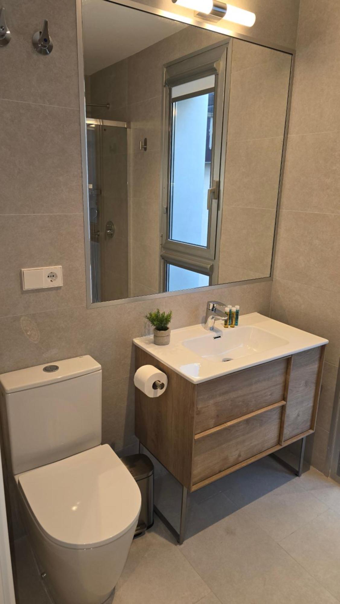 Hostal Rambla 24 By Holihome Alicante Ngoại thất bức ảnh