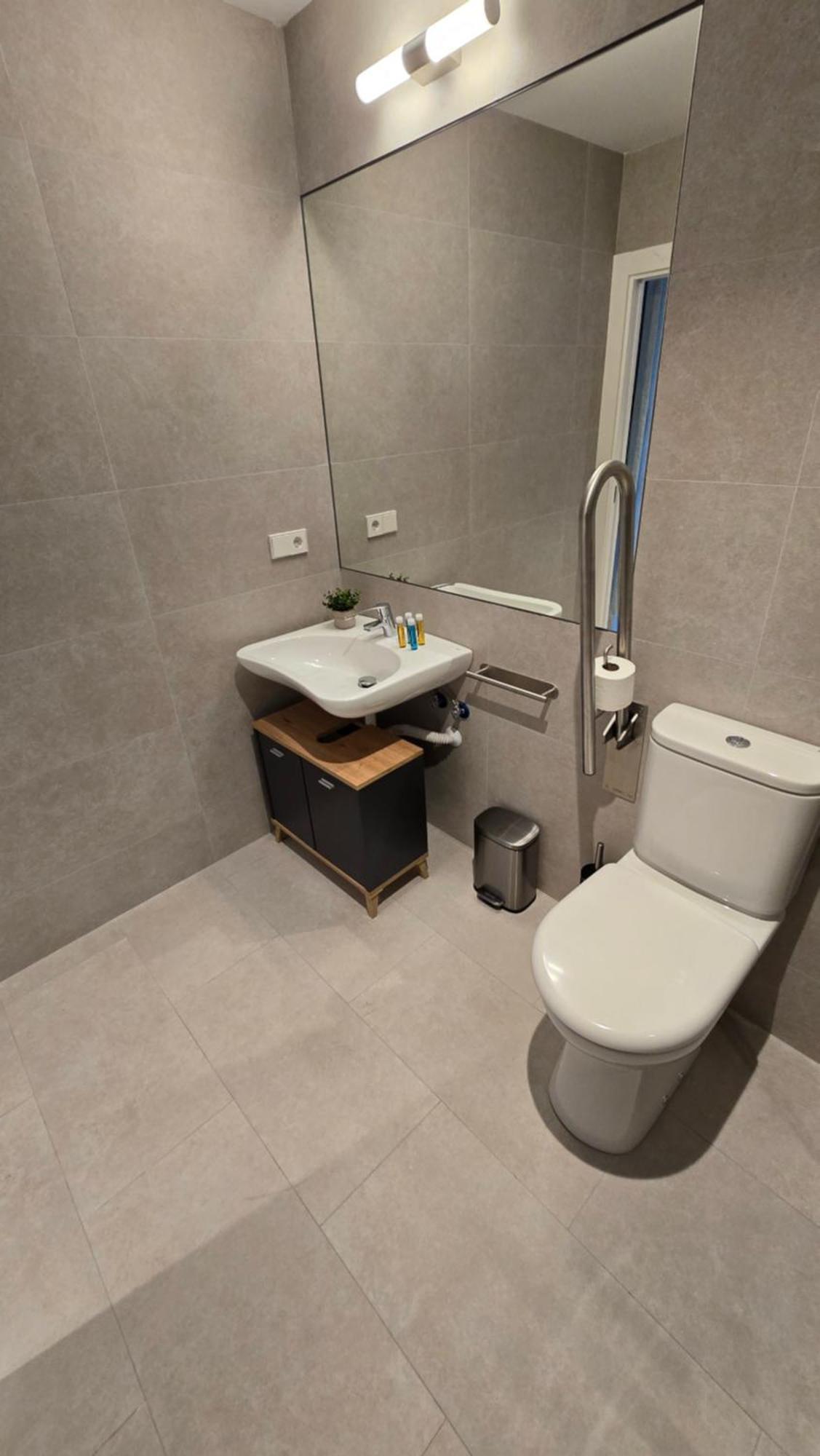 Hostal Rambla 24 By Holihome Alicante Ngoại thất bức ảnh