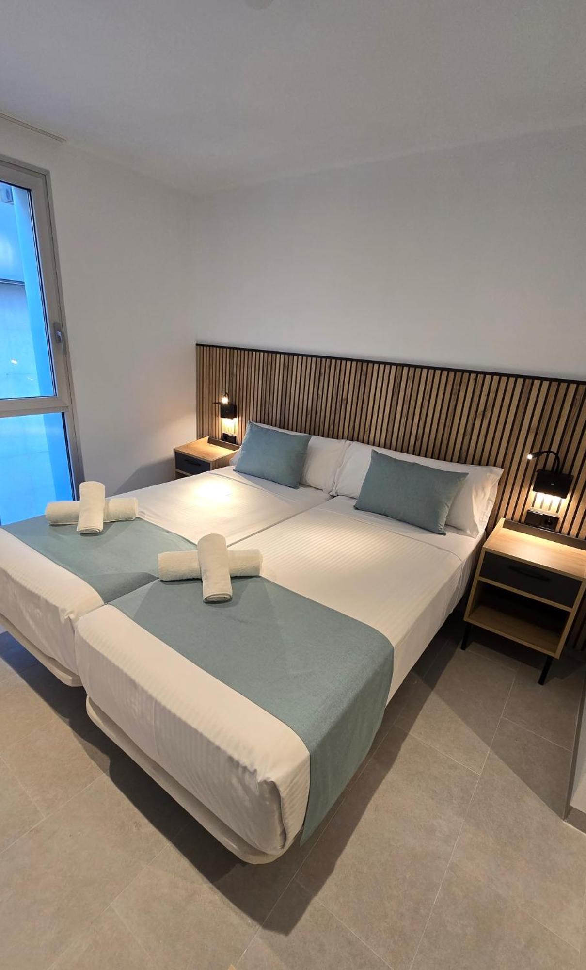 Hostal Rambla 24 By Holihome Alicante Ngoại thất bức ảnh