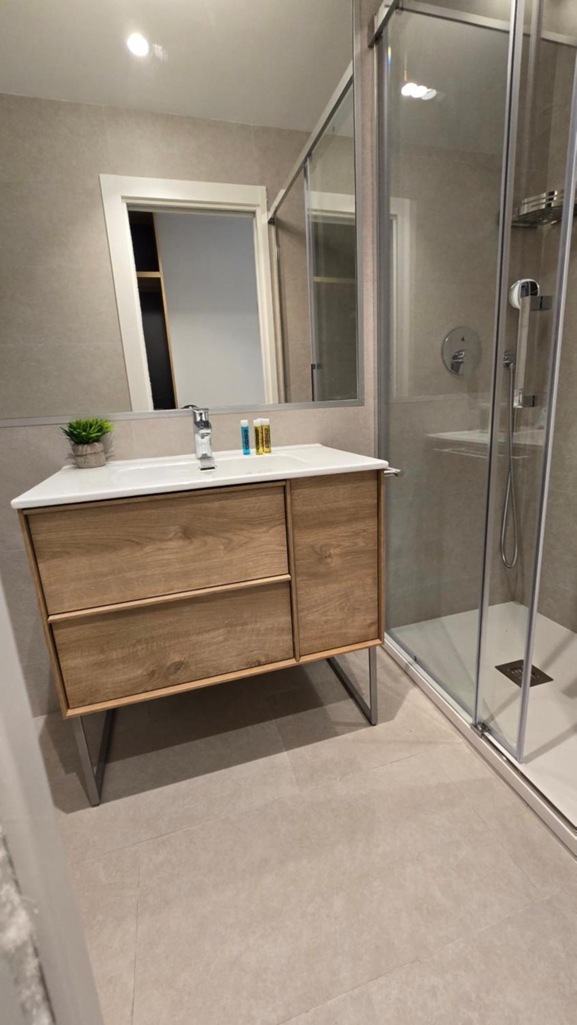 Hostal Rambla 24 By Holihome Alicante Ngoại thất bức ảnh