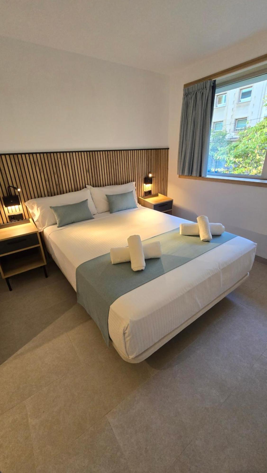 Hostal Rambla 24 By Holihome Alicante Ngoại thất bức ảnh